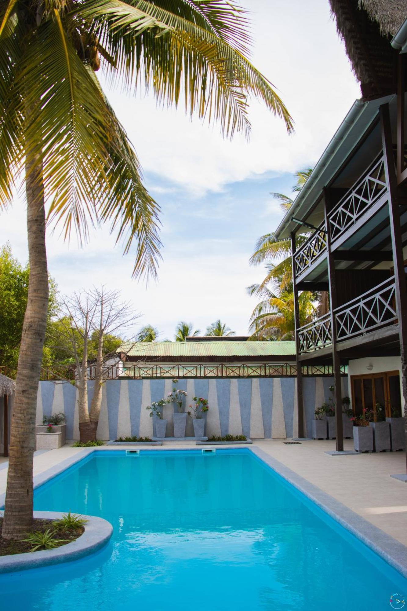 Hotel Baobab Cafe Morondava Exterior photo